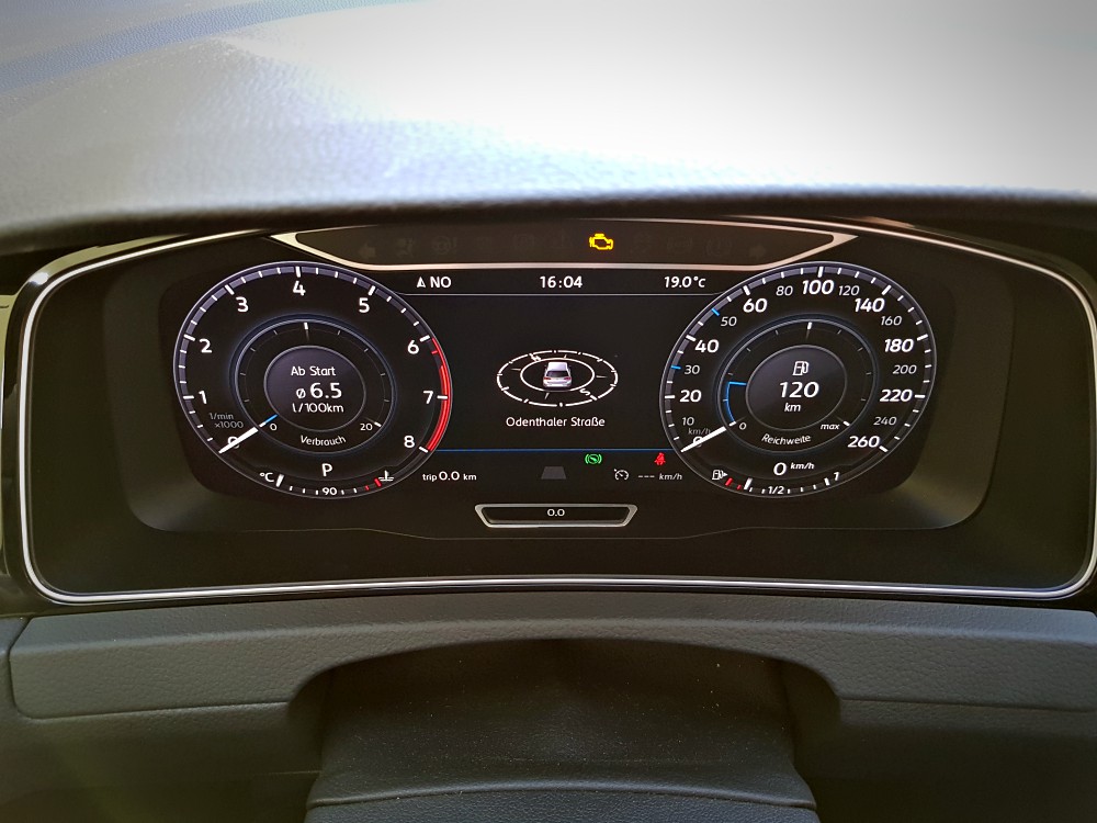 09. Zierrahmen Tachorücksteller